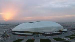 Μουντιάλ 2022 στο Κατάρ: «Ματωμένα» γκολ σε γήπεδα-τάφους 6.500 εργατών!