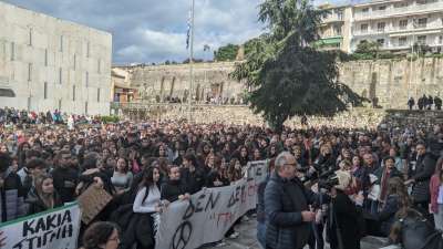 Ν Τ Α.Δ.Ε.Δ.Υ. Κέρκυρας  8 Μάρτη - Μεγάλο ορμητικό ποτάμι η απεργιακή συγκέντρωση και η διαδήλωση στην Κέρκυρα